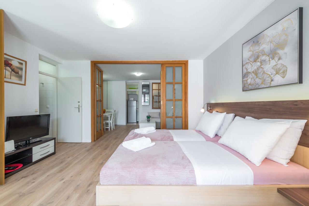 Sunshine Place Apartments Дубровник Екстериор снимка